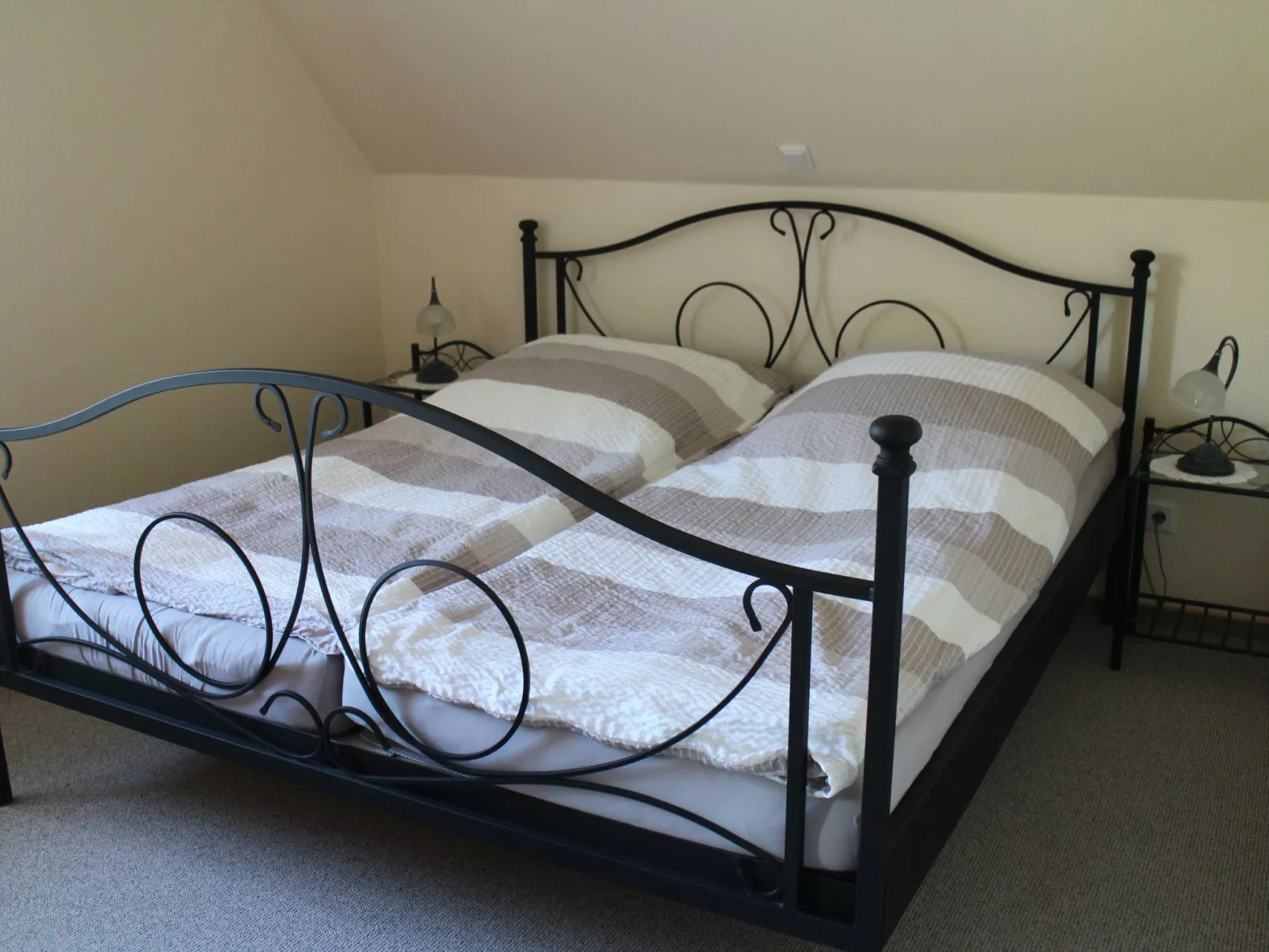 Appartement mit eigenem Garten und Terrasse-Binnen