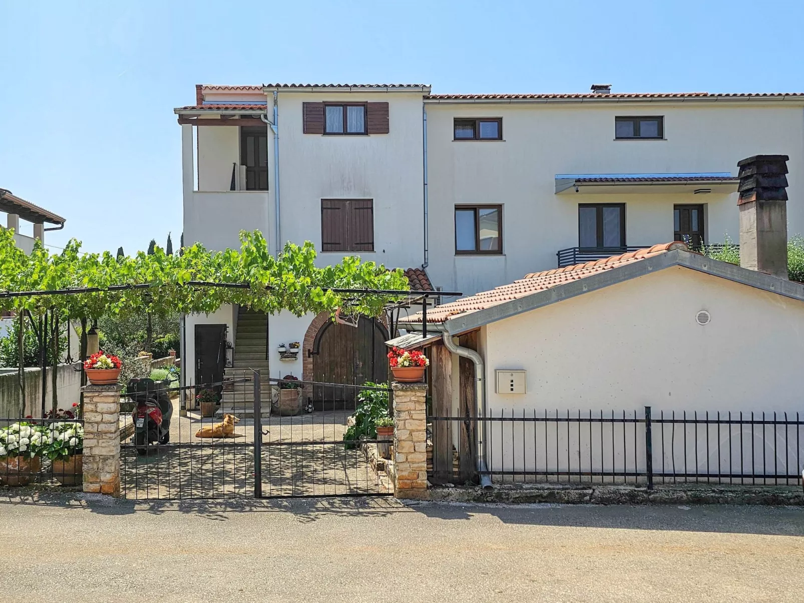 "Lara A4" mit Balkon-Image-tags.info