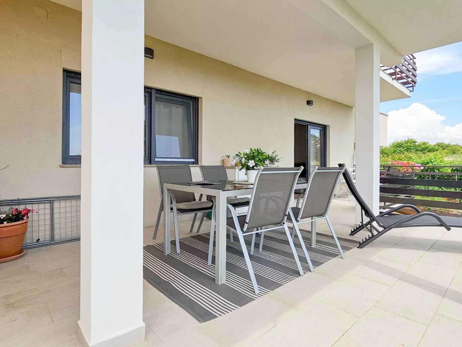 Für 4 Personen ca. 40 m&sup2; in Novigrad, Adriaküste Kroatien (Westküste von I-Buiten