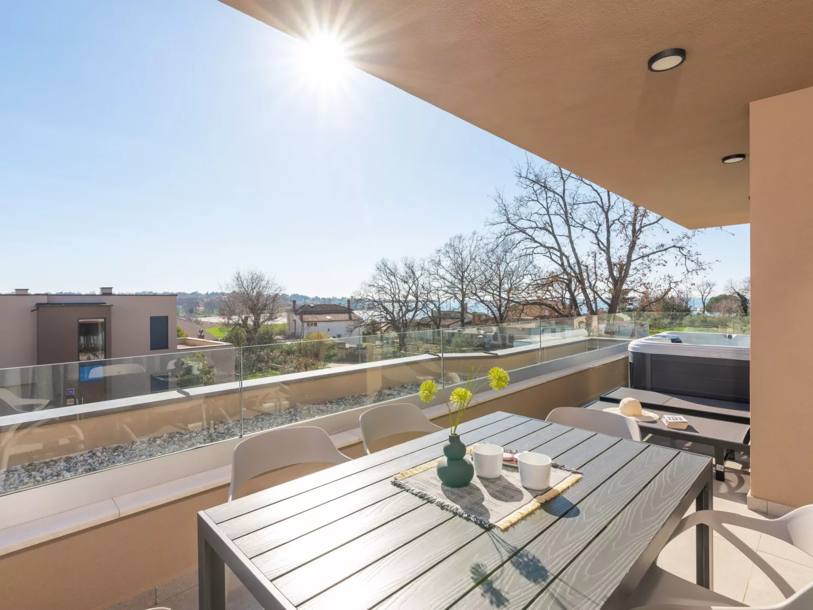 Quercus Village APP 11 mit jacuzzi-Buiten