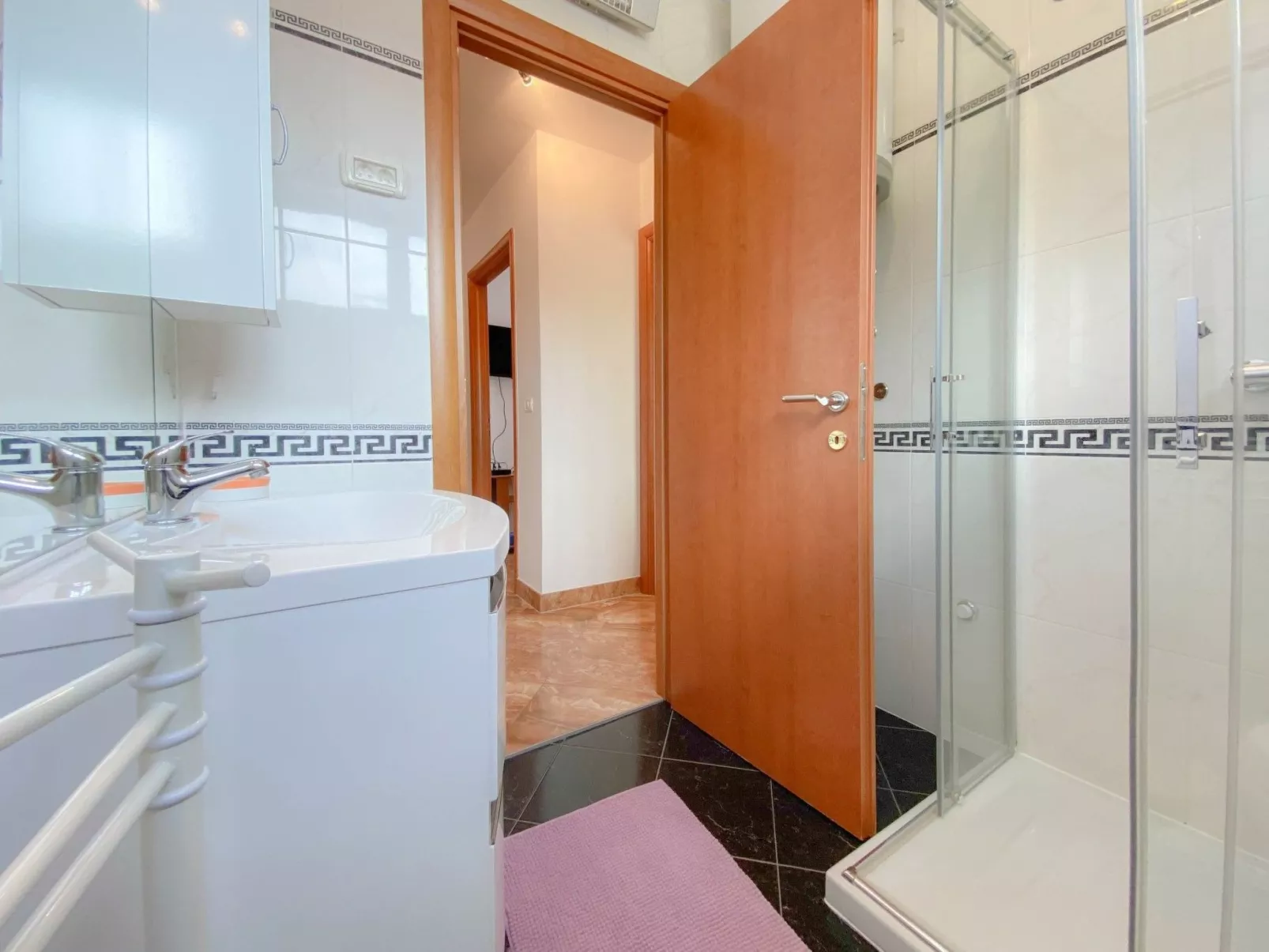 Wohnung "Meri" mit Blick auf das Wasser-Image-tags.info