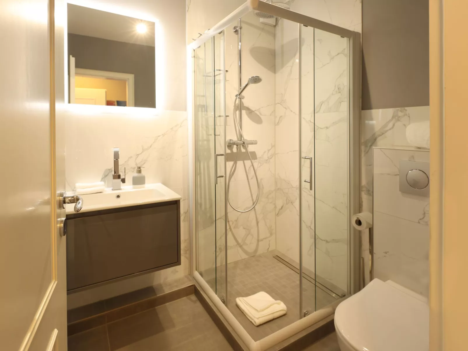 In Westerland mit Sonniger Terrasse-Binnen