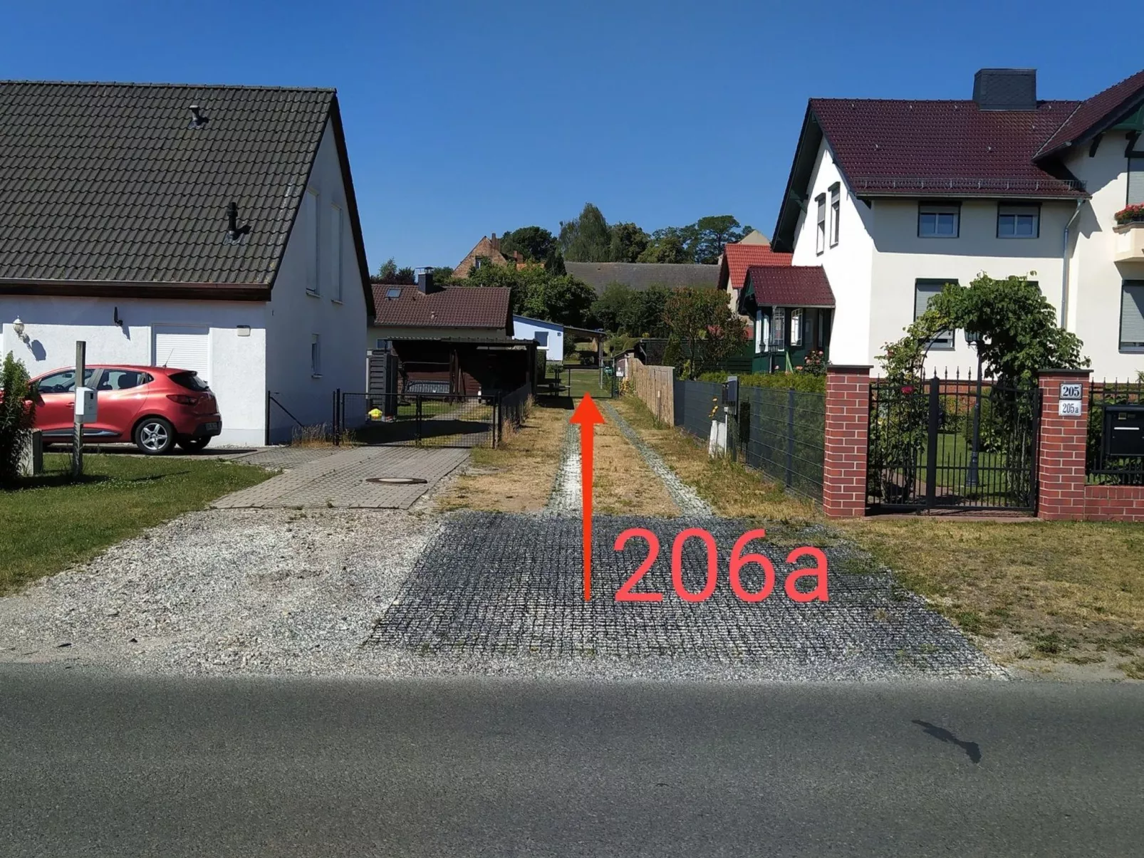 Haus im Grünen-Buiten