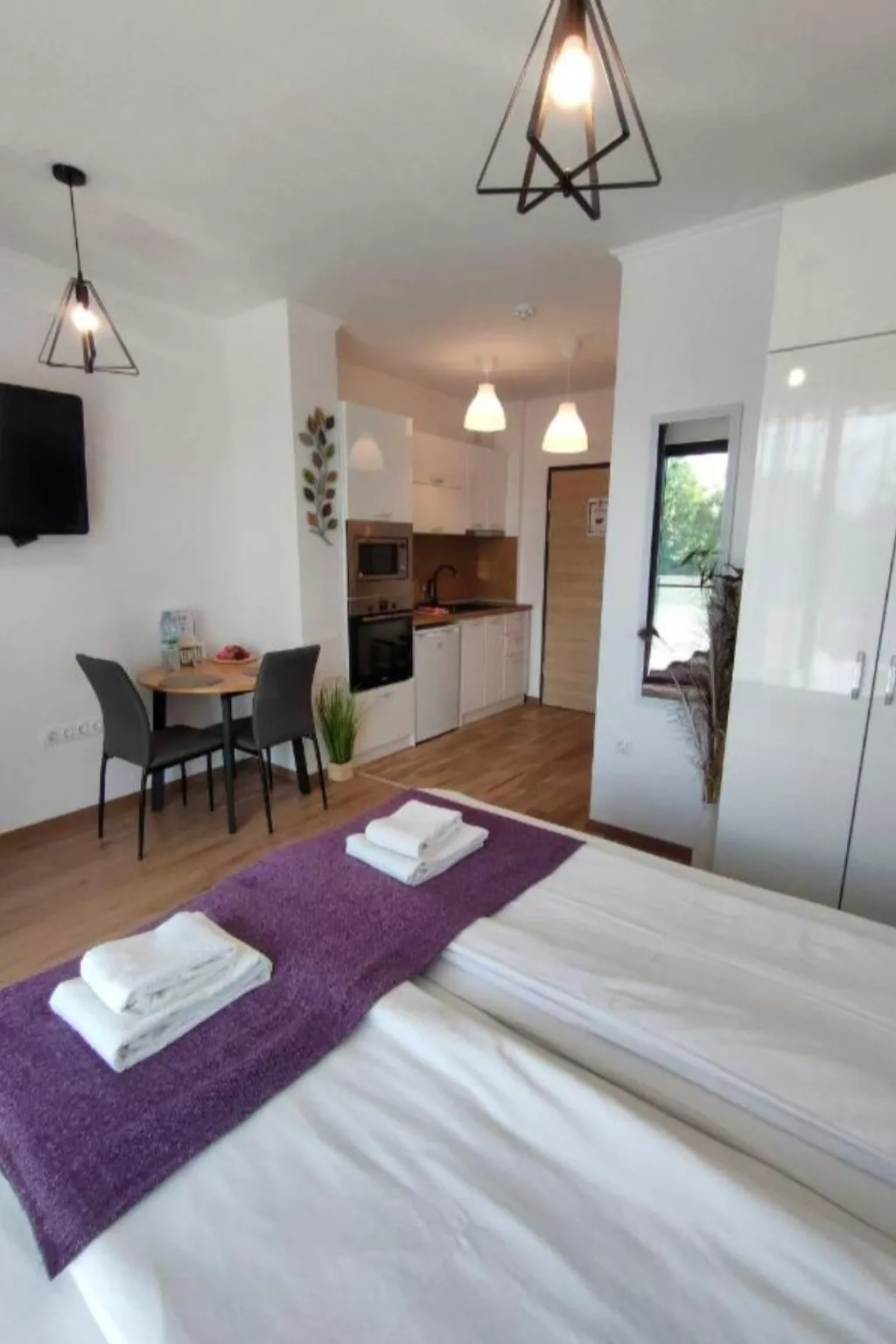 Studio "Allure Varna" mit Infinity-Pool-Binnen