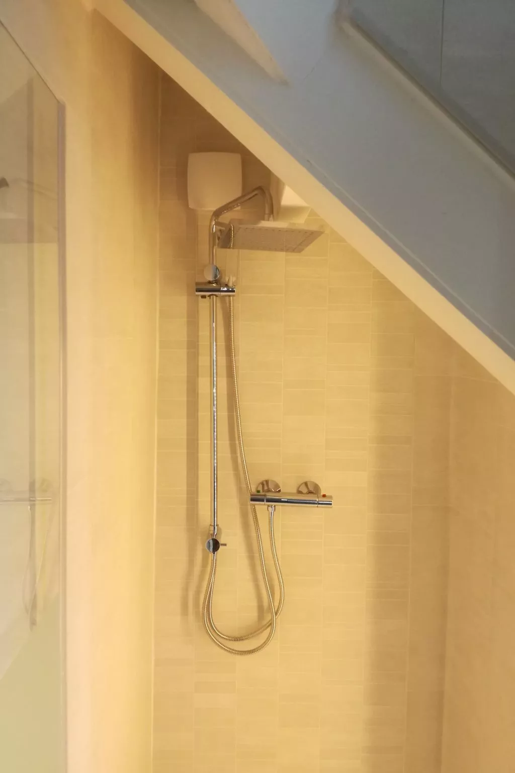 Einmalige, ruhige Ferienvilla im Grünen-Binnen