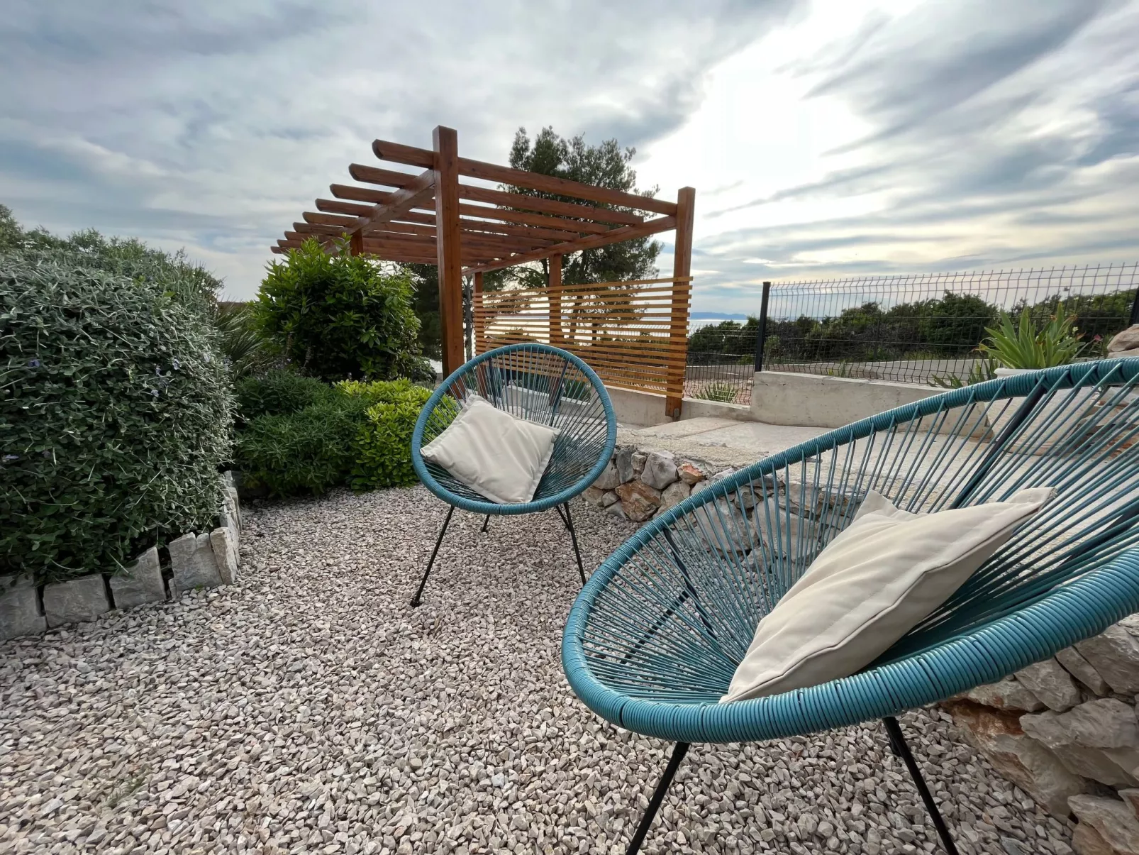 Modernes Ferienhaus Robinson in Dobropoljana-Buiten