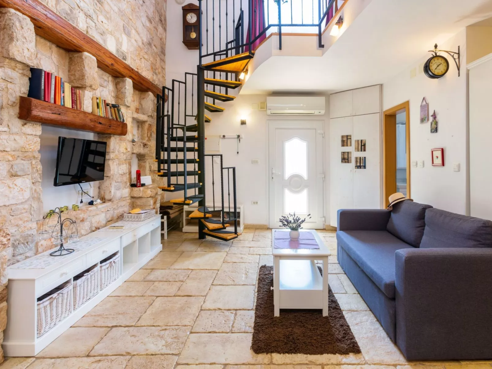 "Lilo Lavender" mit Whirlpool-Binnen