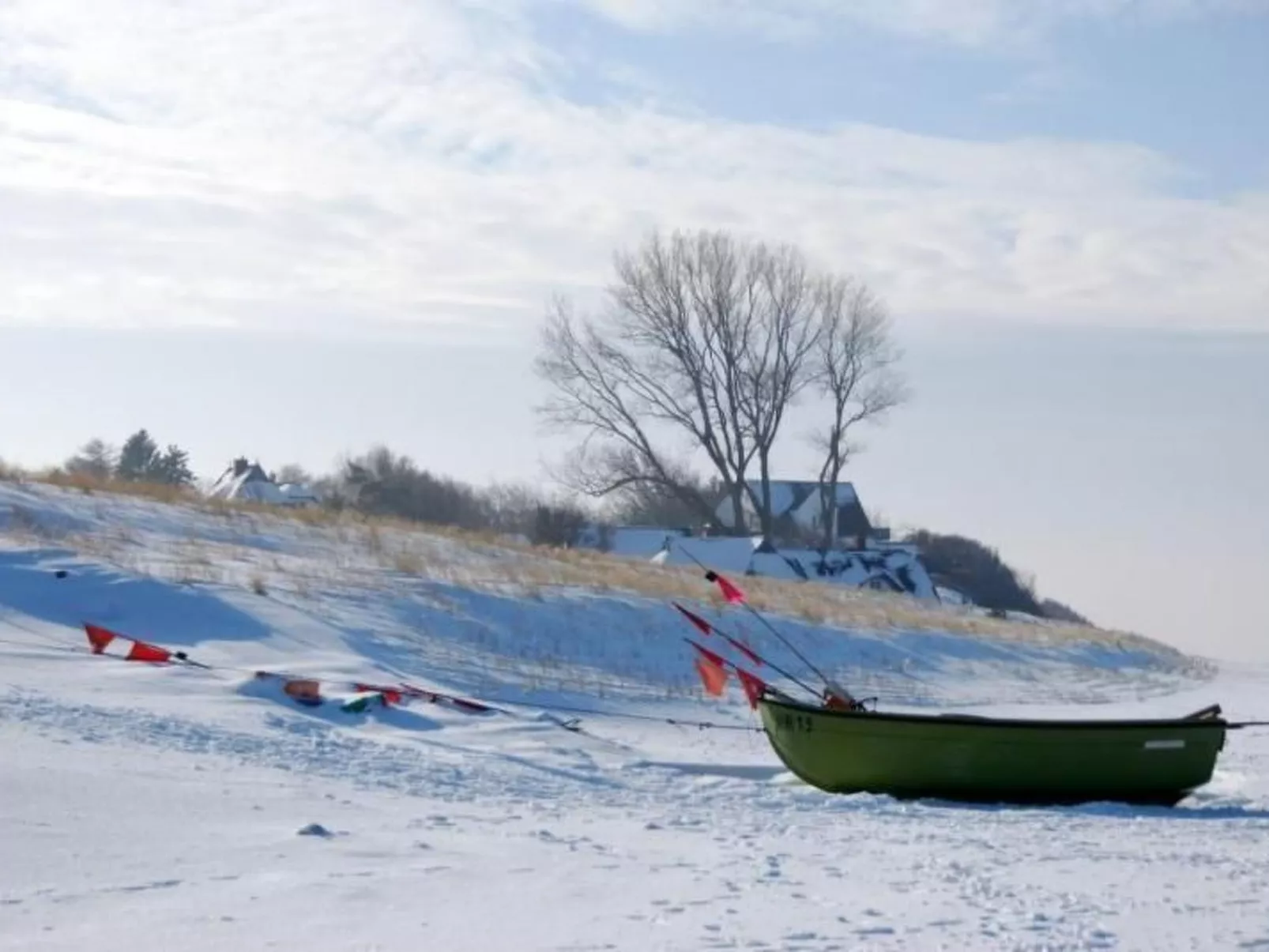 Schönes Ferienhaus mit Terrasse und Grill-Buiten