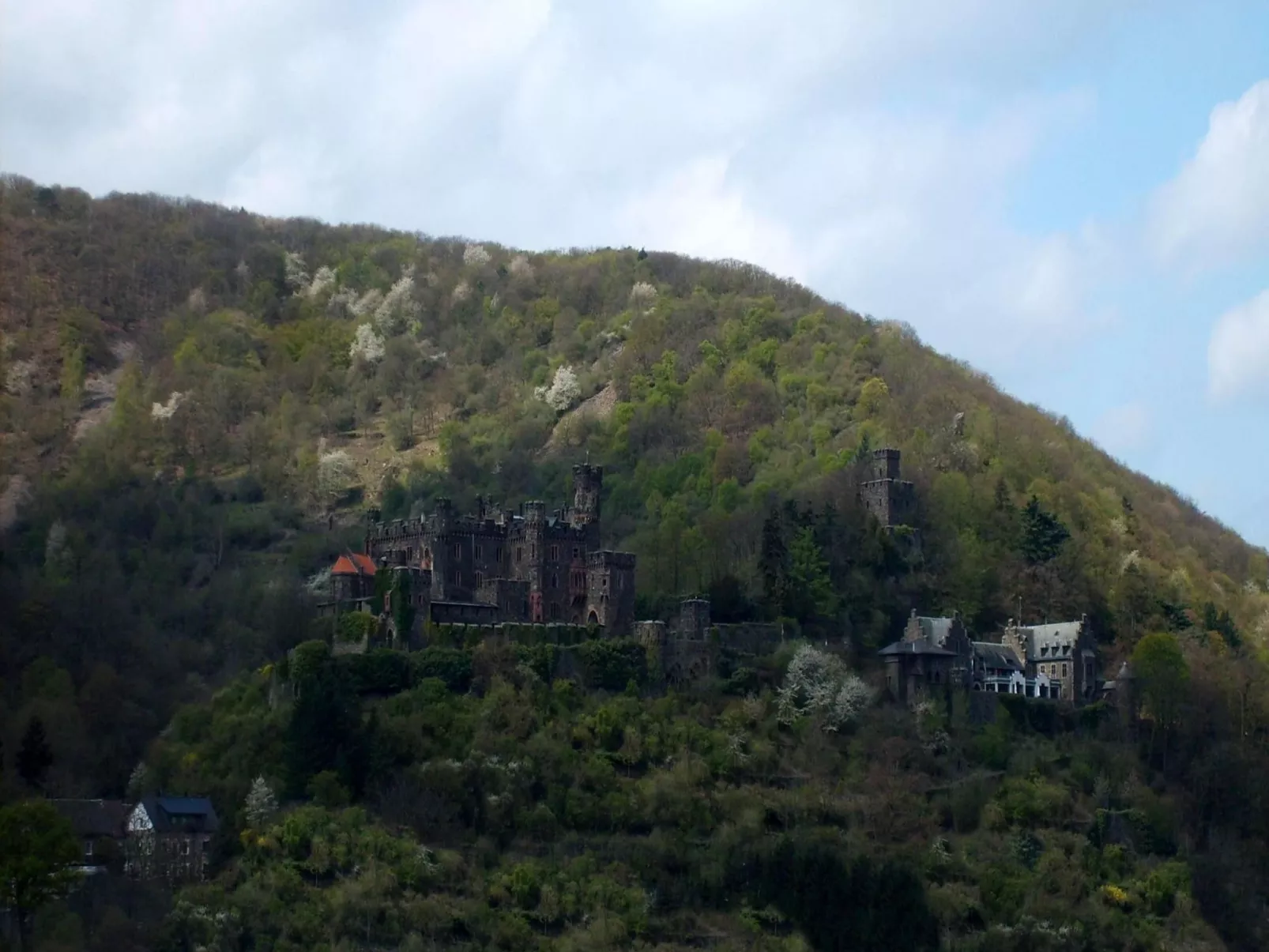 Mit Balkon und Rheinblick-Image-tags.info