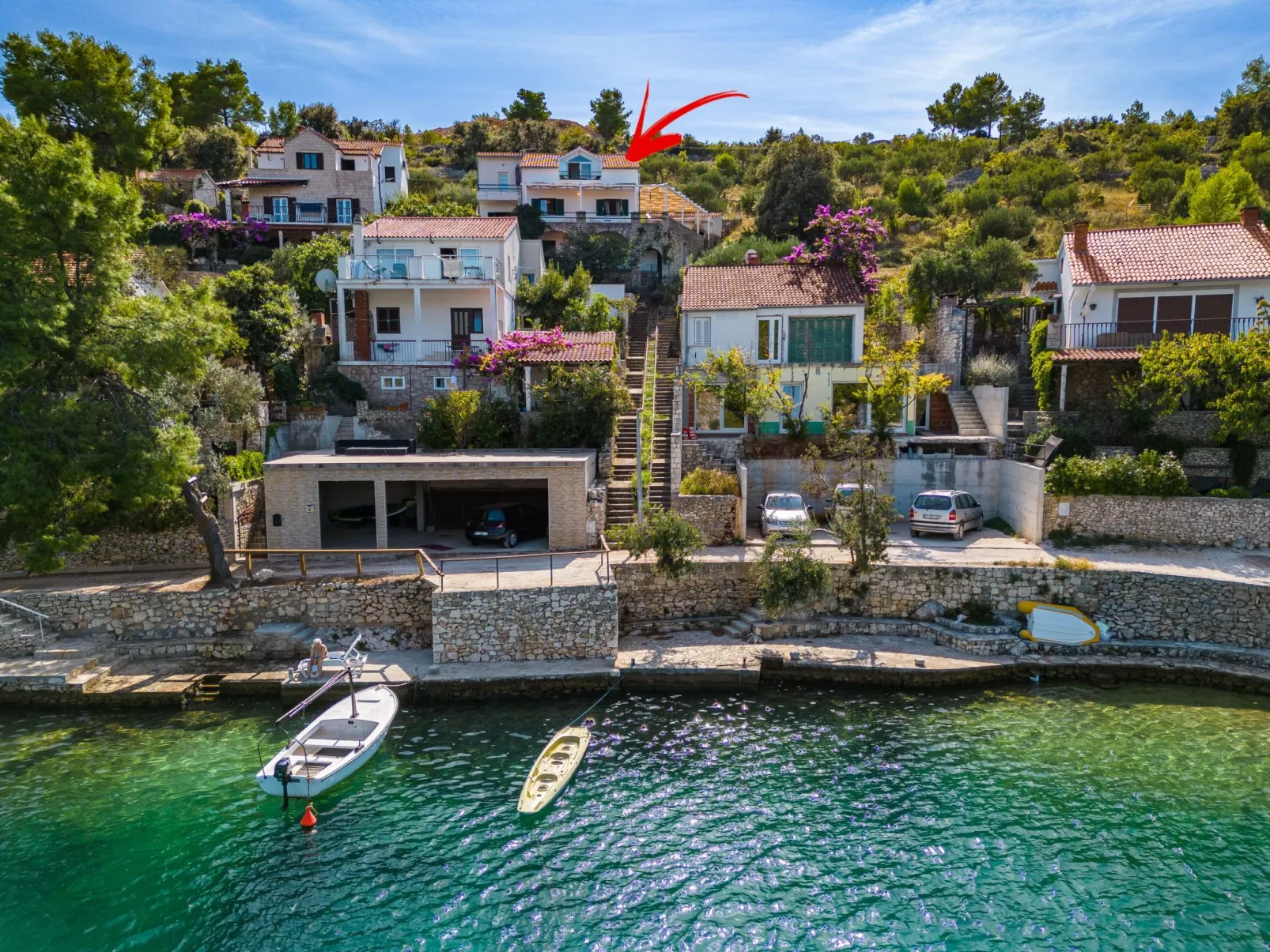 Villa Tudor mit atemberaubender Aussicht-Buiten