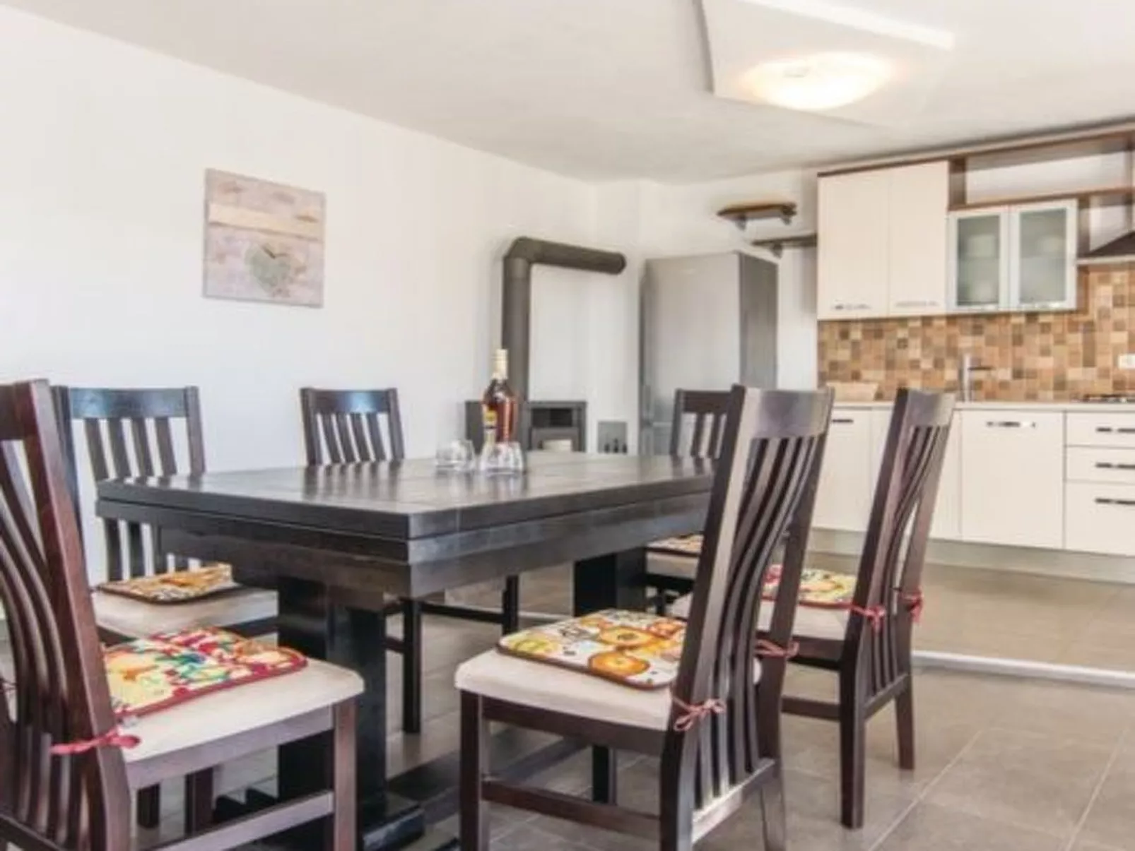 Laura mit Pool-Binnen