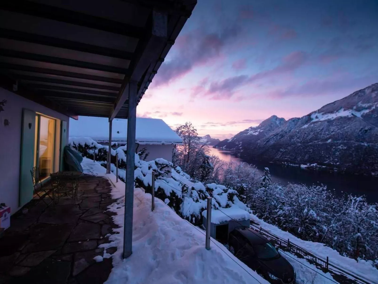 Wunderschönes Luxus-Chalet mit Seesicht-Buiten