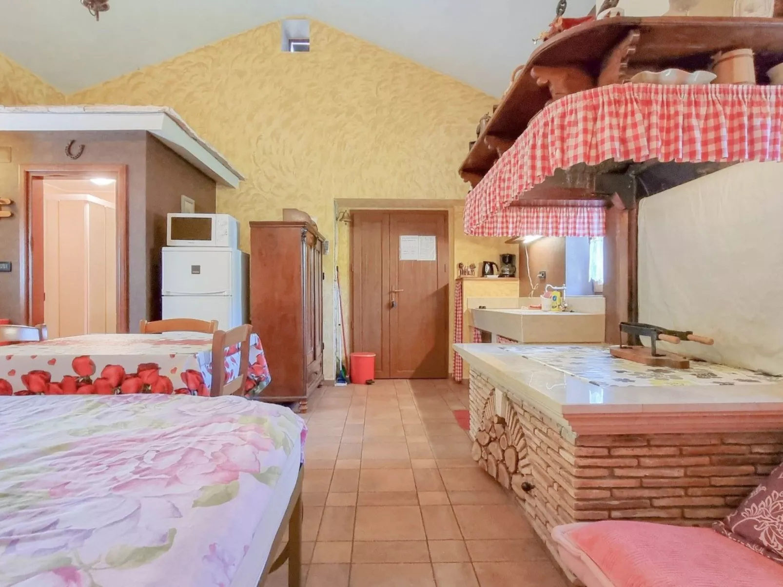 Einzimmerwohnung "Nadja 2" mit Terrasse-Binnen