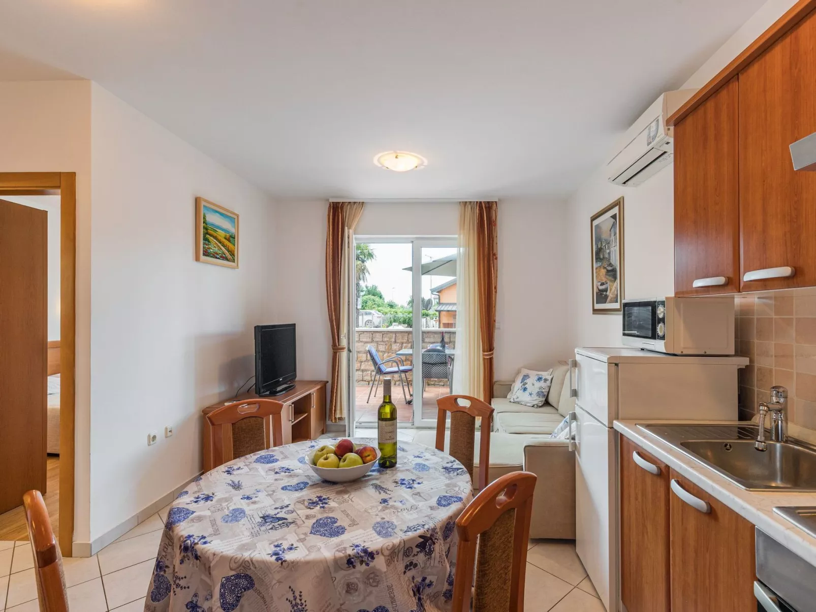 Villa Pinta mit großem Garten-Image-tags.info