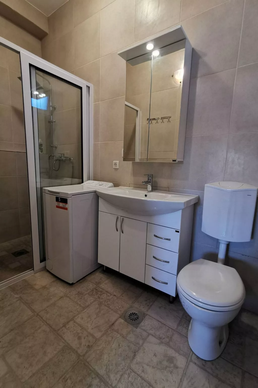 Schönes Apartment mit Whirlpool, Grill und Garten-Image-tags.info