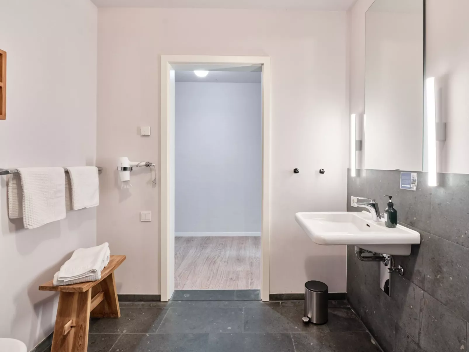 Appartement in Brandenburg An Der Havel mit Grill, Terrasse und Garten-Image-tags.info