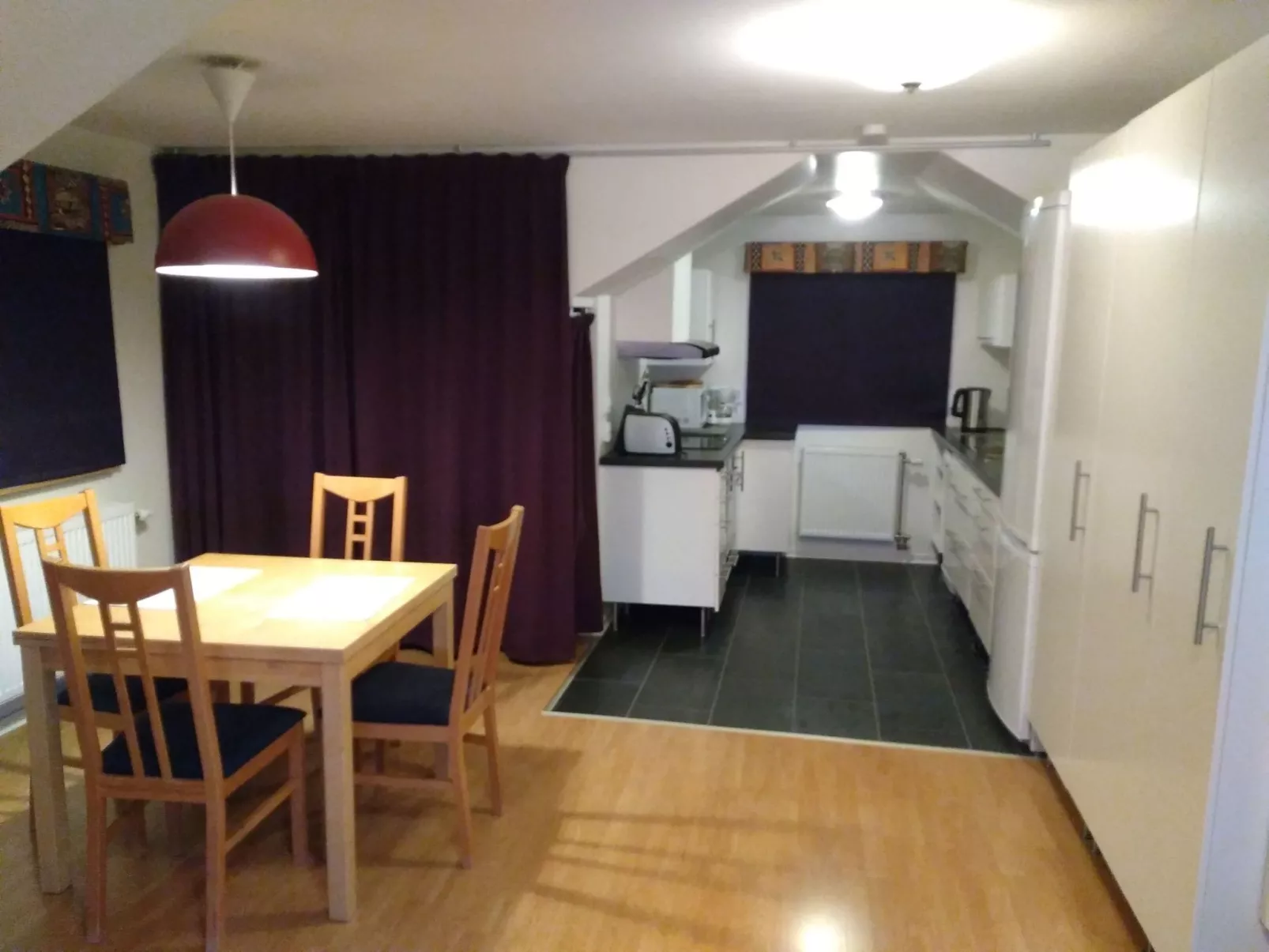 Mit Blick auf das Wasser-Binnen