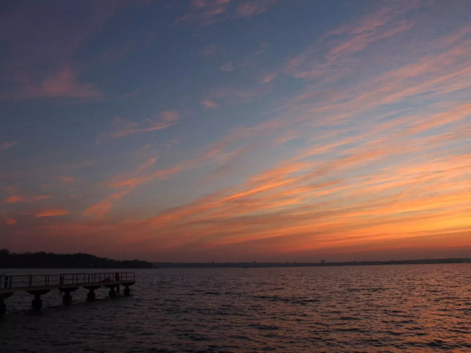 Appartement mit Garten, Grill und Terrasse-Buiten