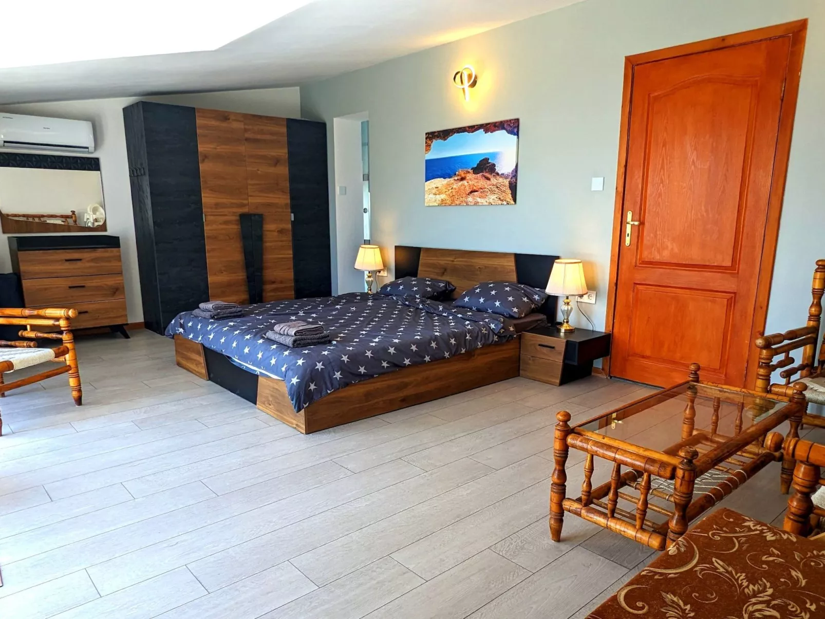 Familienvilla "Dionysus" mit Pool und Meerblick-Binnen