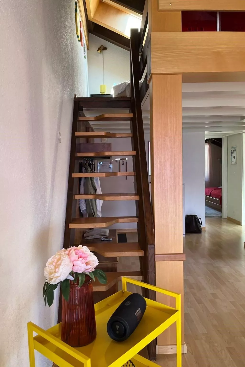 Helle und moderne Dachwohnung-Binnen