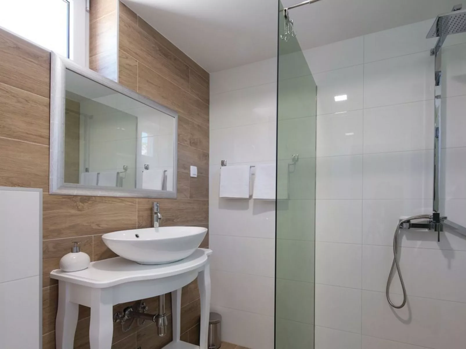 Ferienvilla "Nautica" mit Bergblick-Binnen