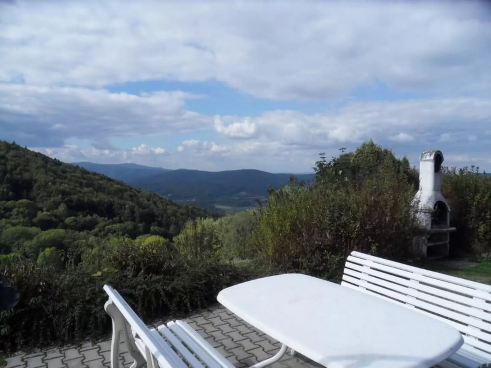 Mit Balkon und Bergblick-Image-tags.info