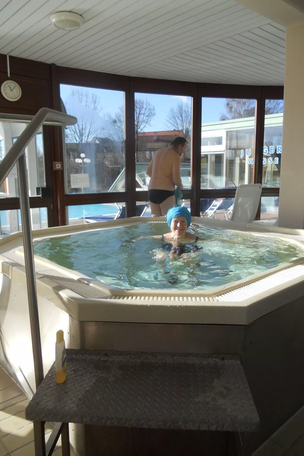 Mit Gemeinschaftspool und Terrasse-Image-tags.info