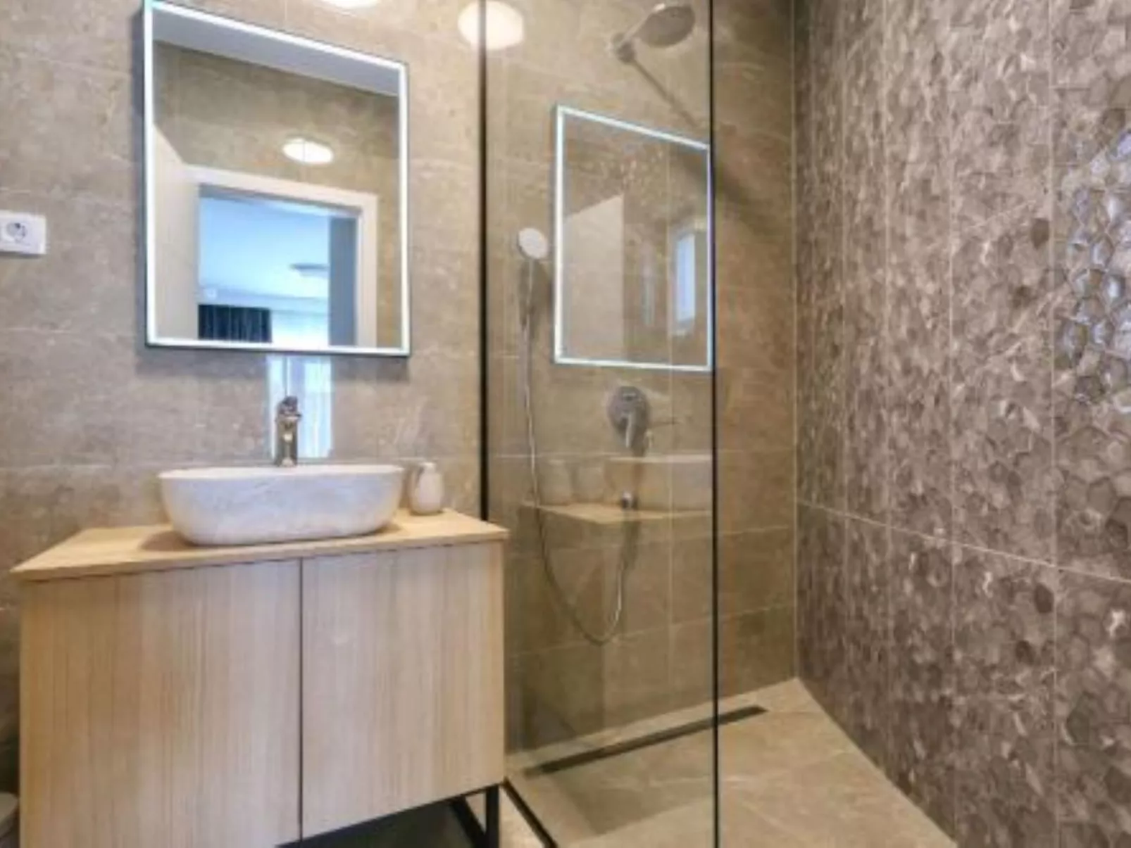 Villa Petra mit beheiztem Pool und Sauna-Binnen