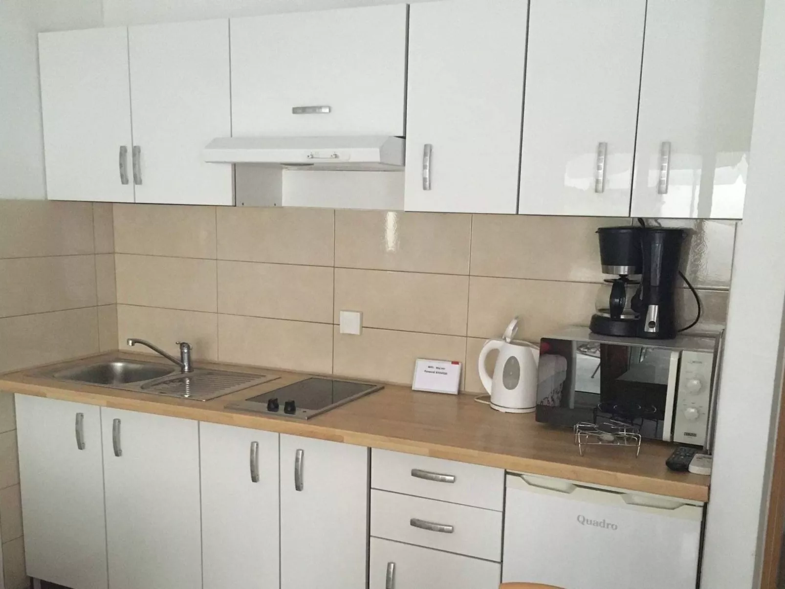 Wohnung in Povlja mit privatem Parkplatz-Binnen