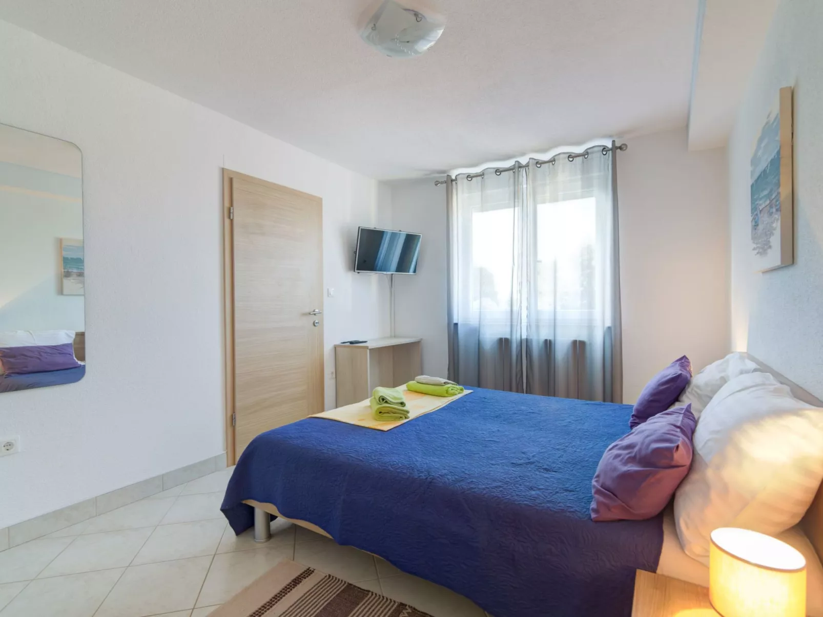 Wohnung mit Terrasse-Binnen