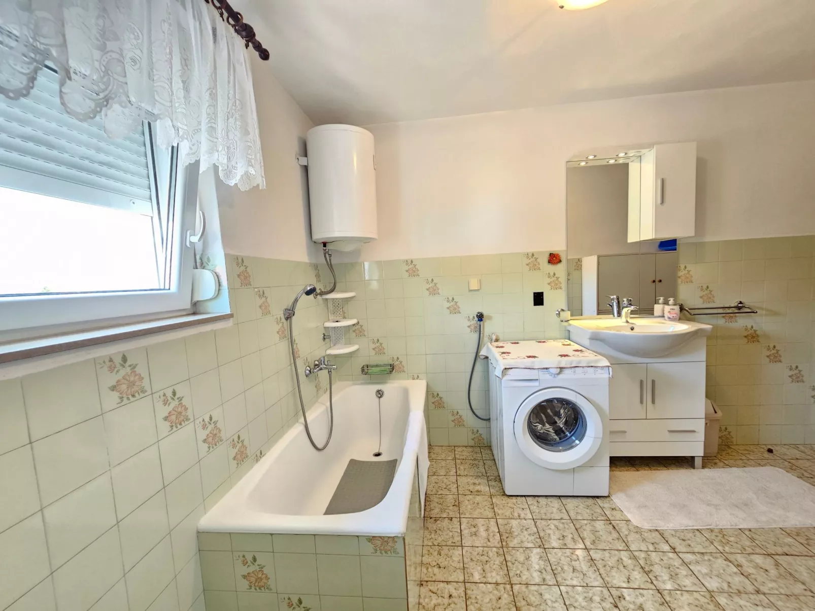 Wohnung für 6 Personen mit Terrasse-Binnen