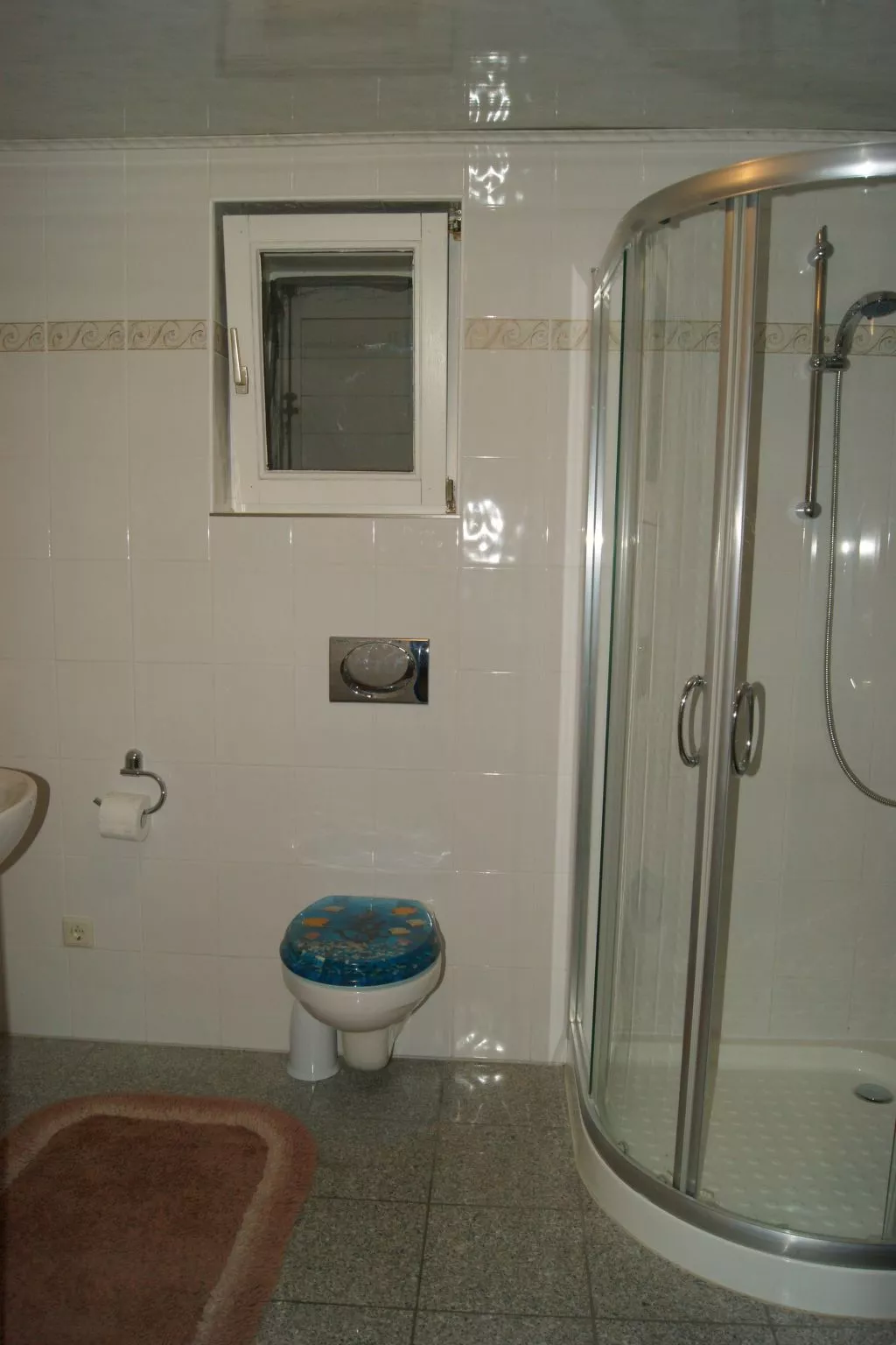 Für sechs Personen mit Terrasse im Erdgeschoss gelegen-Binnen