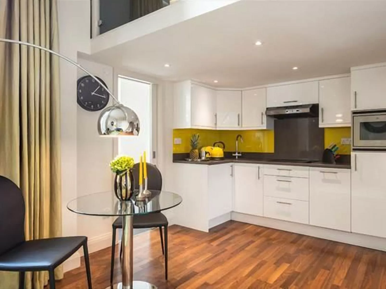 Urban Stay Portobello Market Studio - Binnen