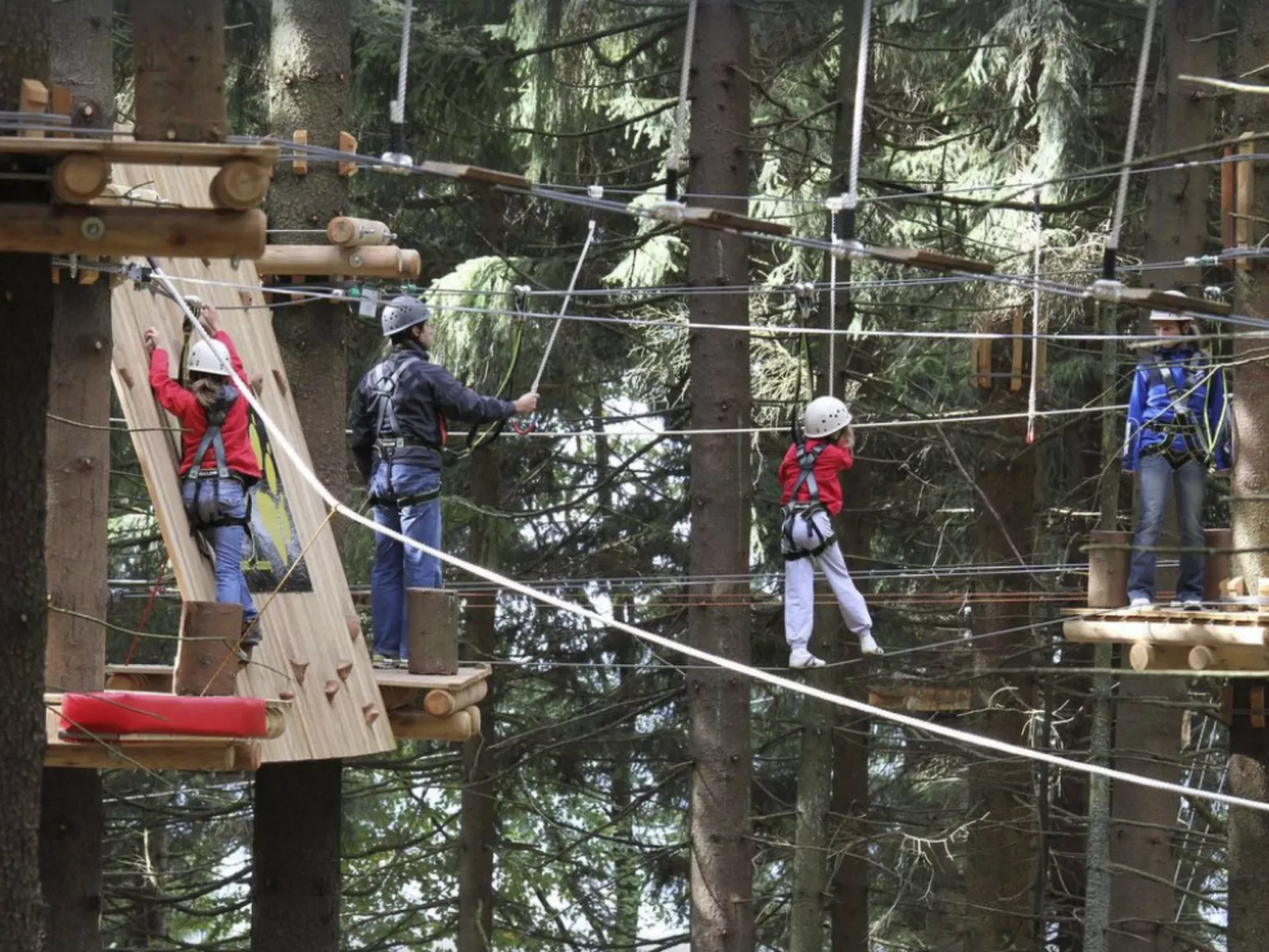 Appartement in Sankt Englmar mit Großem Balkon-Buiten