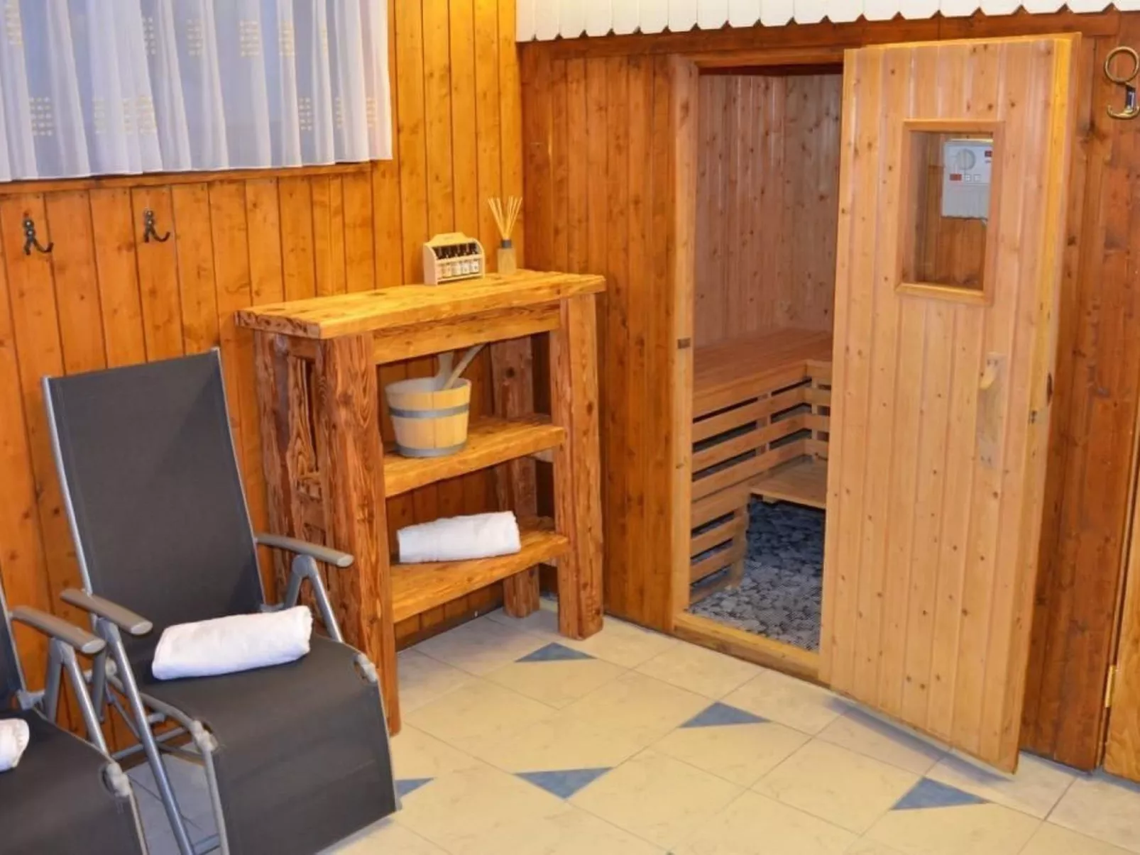 Almhaus am Hohenwart-Binnen