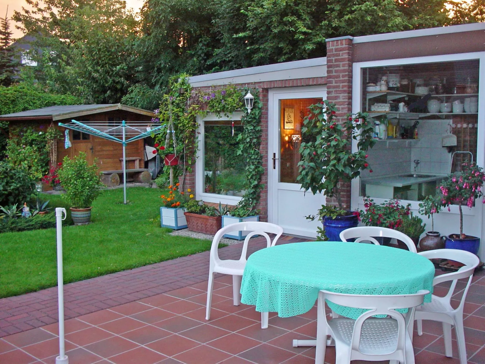 Wohnung in Neue Tiefe mit Terrasse, Garten und Grill-Image-tags.info
