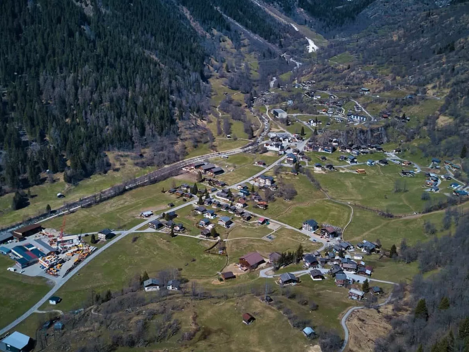 Wohnung Fieschertal - Buiten