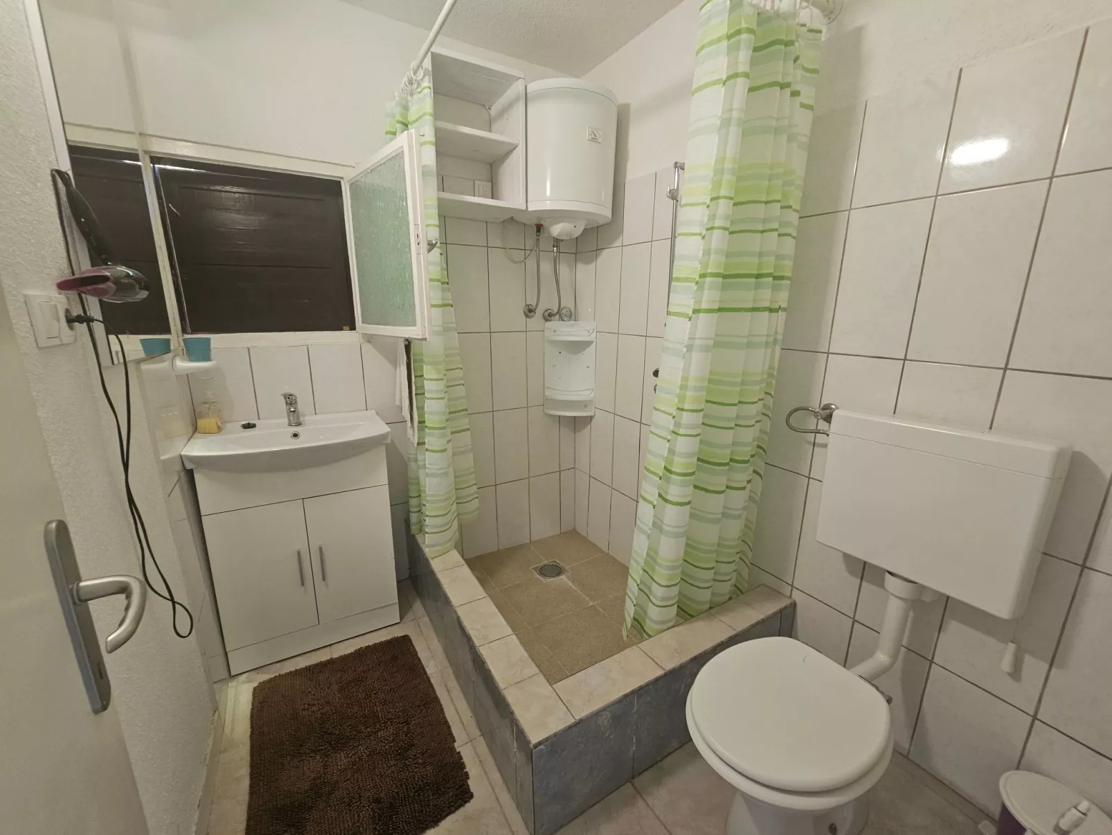 Ferienwohnung, 70m vom Meer entfernt-Binnen