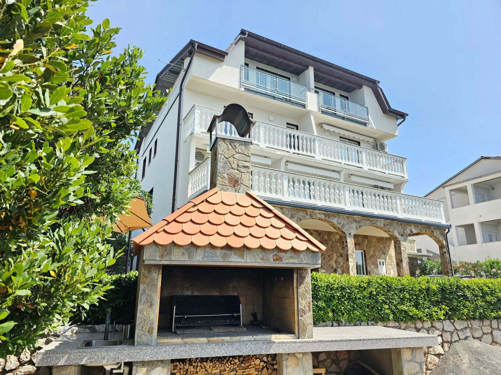 Wohnung mit Meerblick, 150 m vom Strand entfernt-Buiten