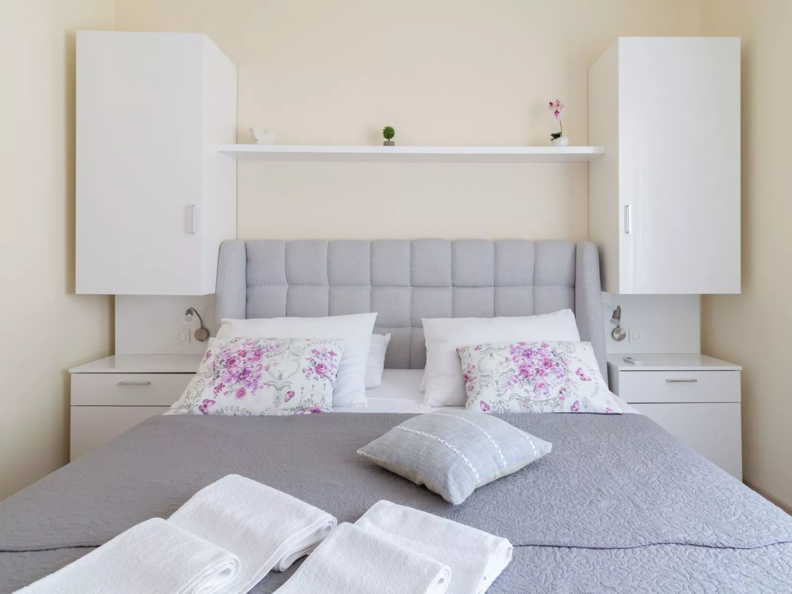 Wohnung mit Blick auf das Wasser-Binnen