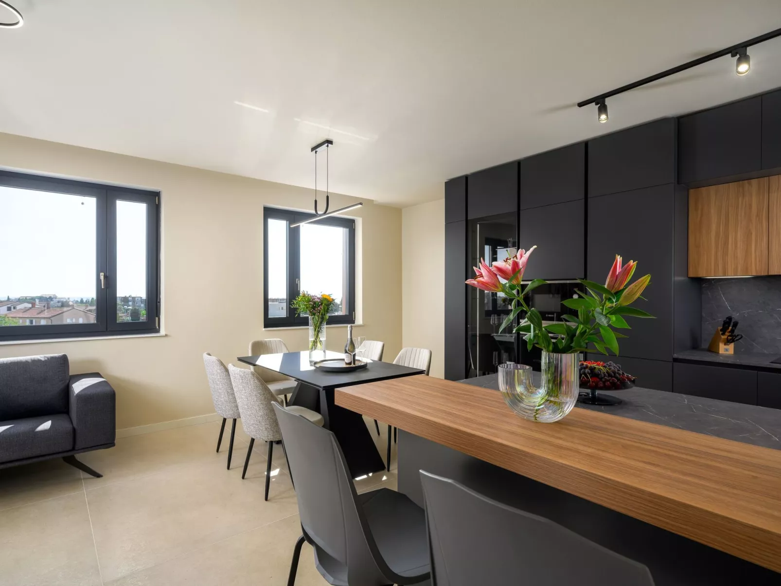 Luxuriöses Penthouse Viki mit Meerblick-Image-tags.info