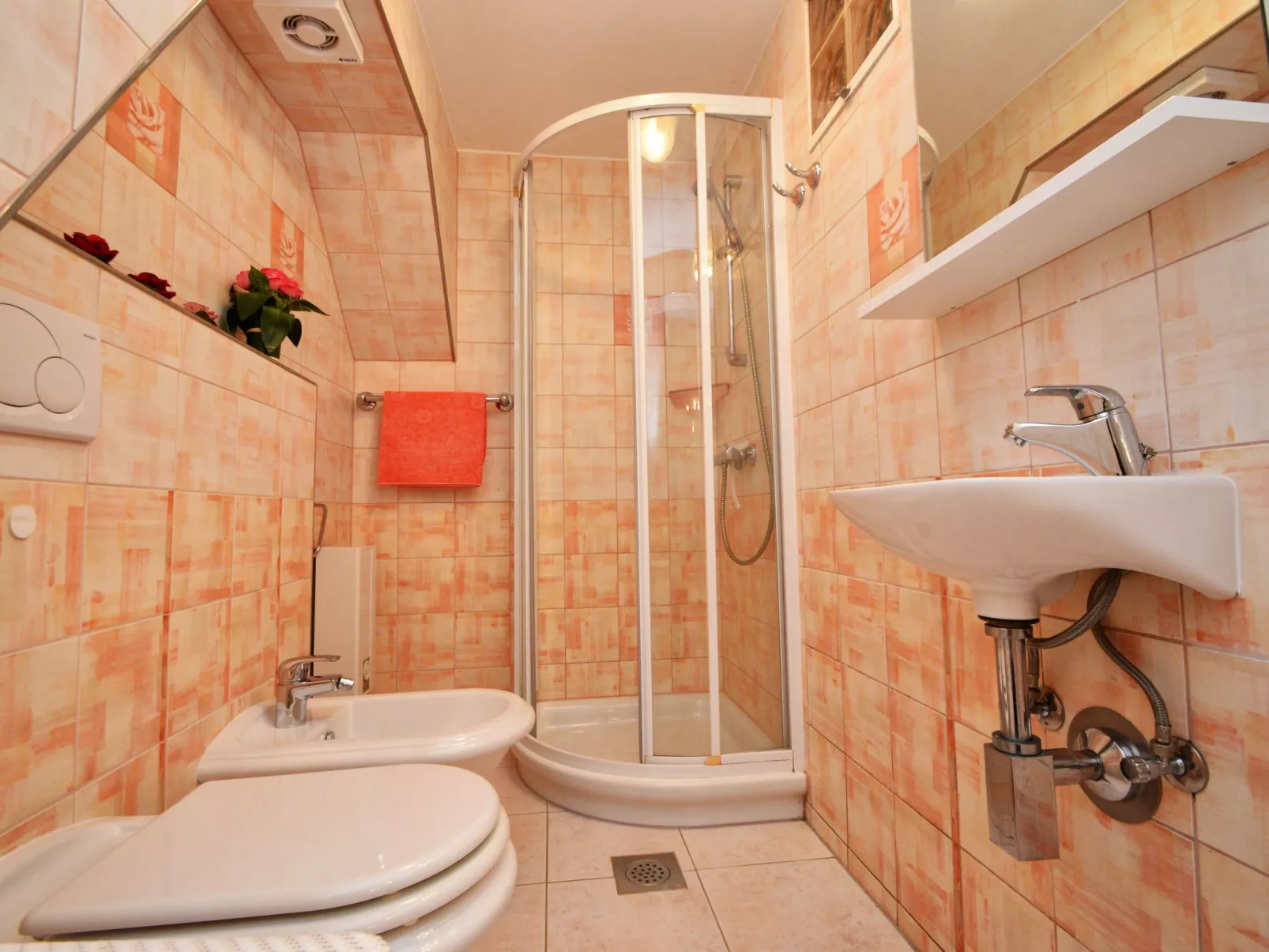 Villa "Bella"-Binnen