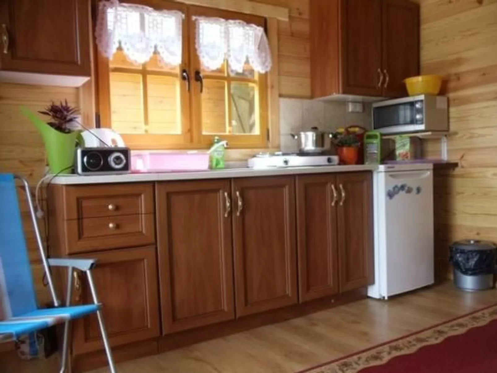 Gemütliches Holzferienhaus mit Grill und Garten-Image-tags.info