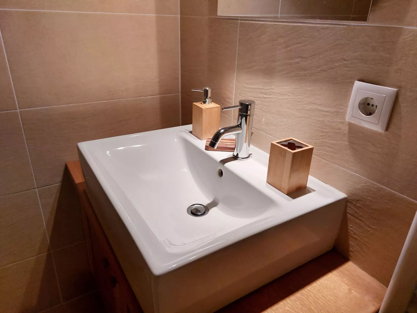 Rosie desing skipist-Binnen