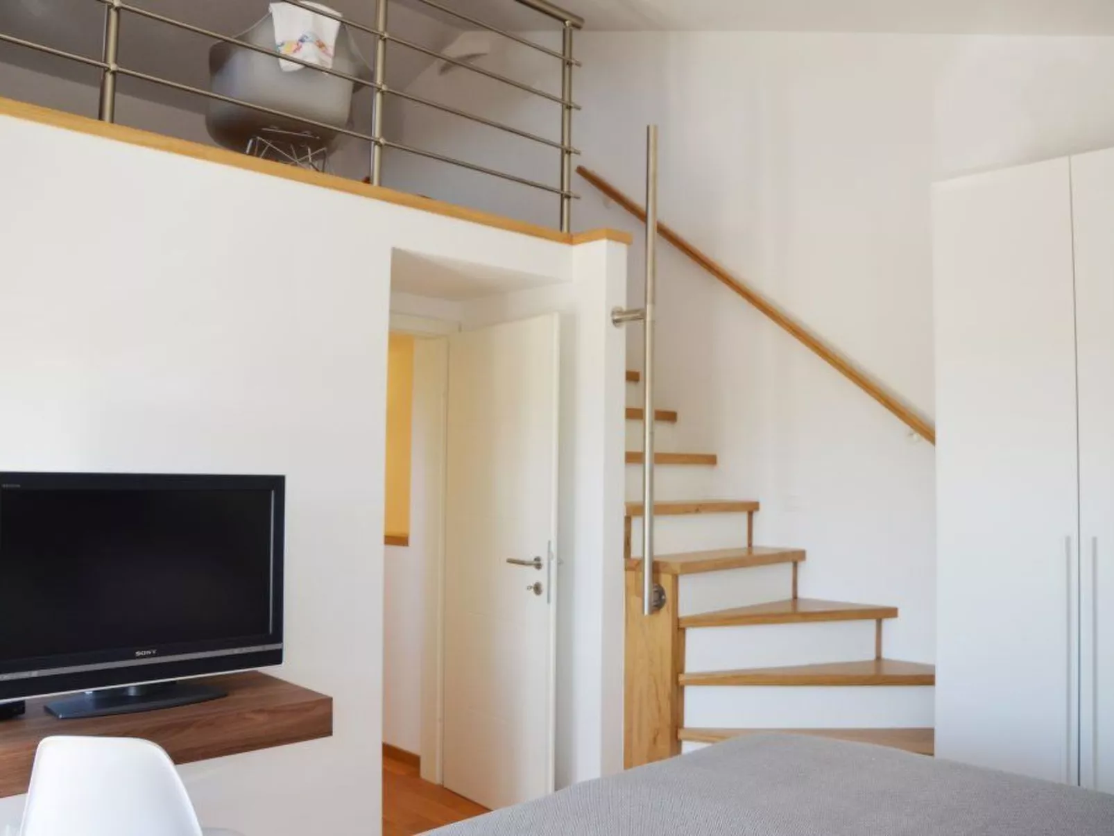 Mit Blick auf das Wasser-Binnen