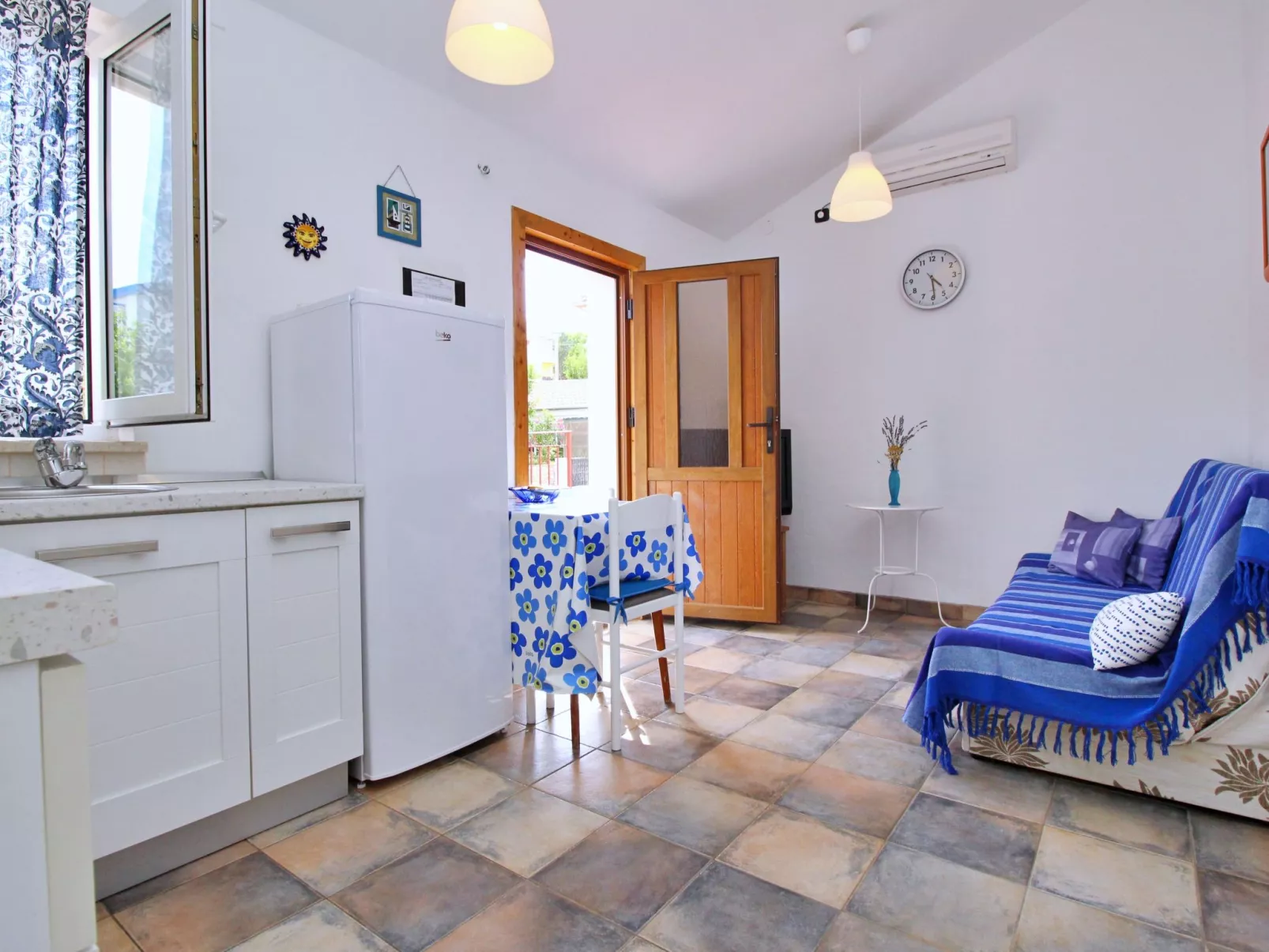 Apartment Bujas-Binnen