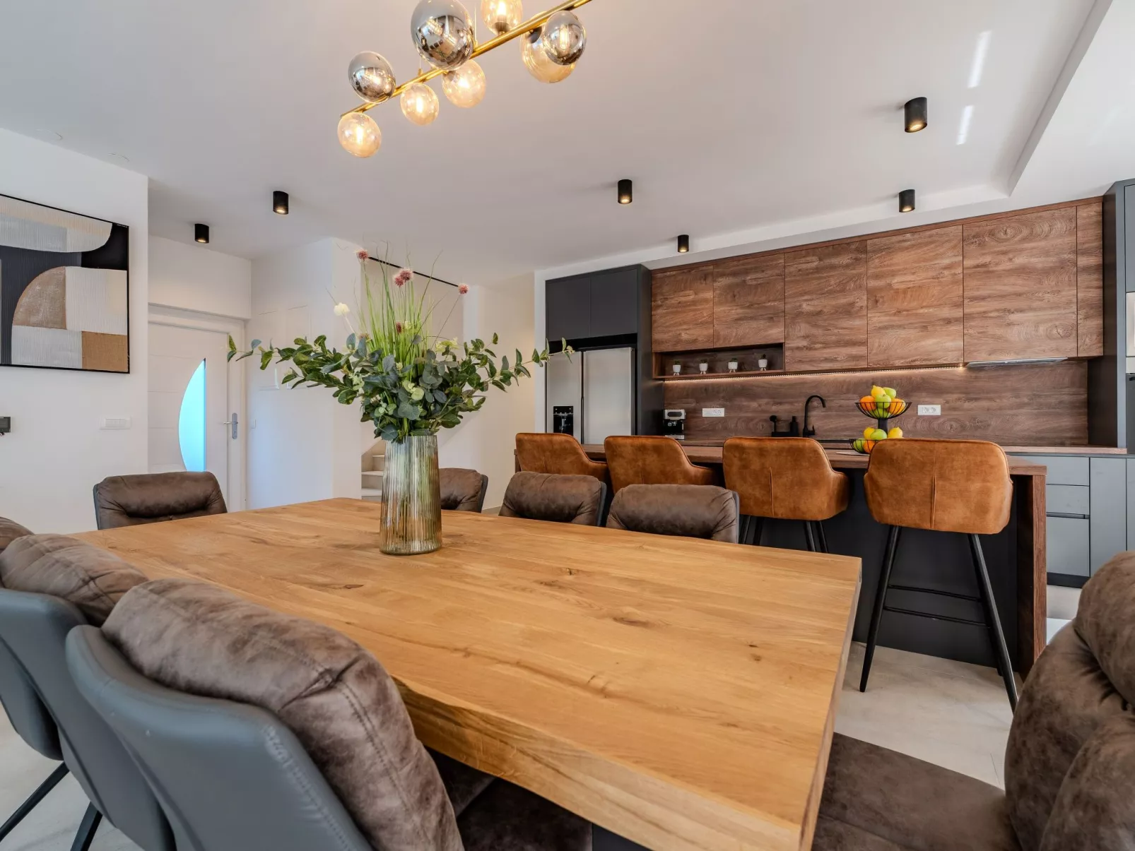 Neue Luxusvilla mit Pool - Agentur TA Leut-Binnen