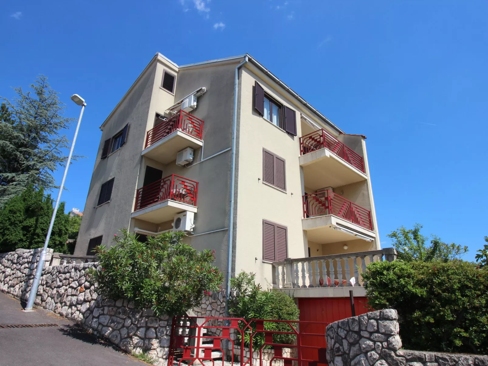 Apartment für zwei Erwachsene und zwei Kinder-Buiten