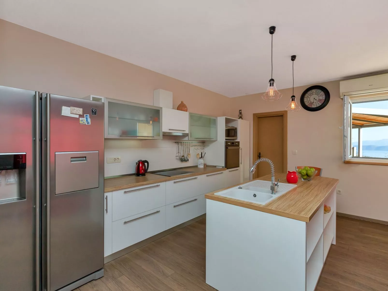 Villa "Lilly" mit Infinity-Pool-Binnen