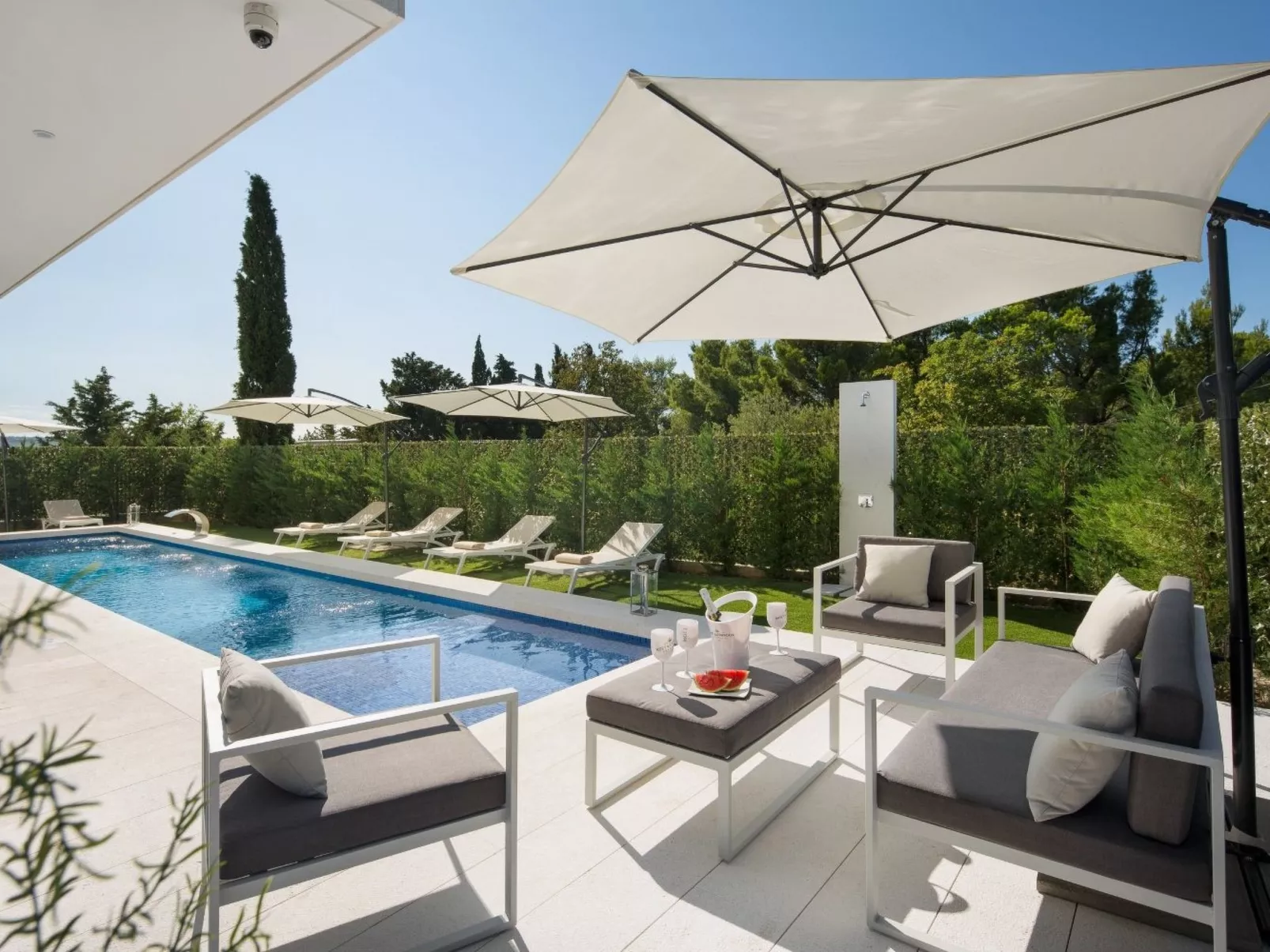 Villa Opera-Image-tags.info